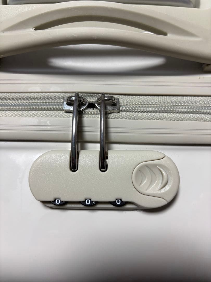 【美品】ノリッコ　NORICCO 子供が乗れるキャリーケース