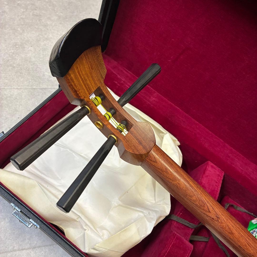 初心者セット 三味線 皮(動物皮)破れ無し 撥・ハードケース 付属品多数