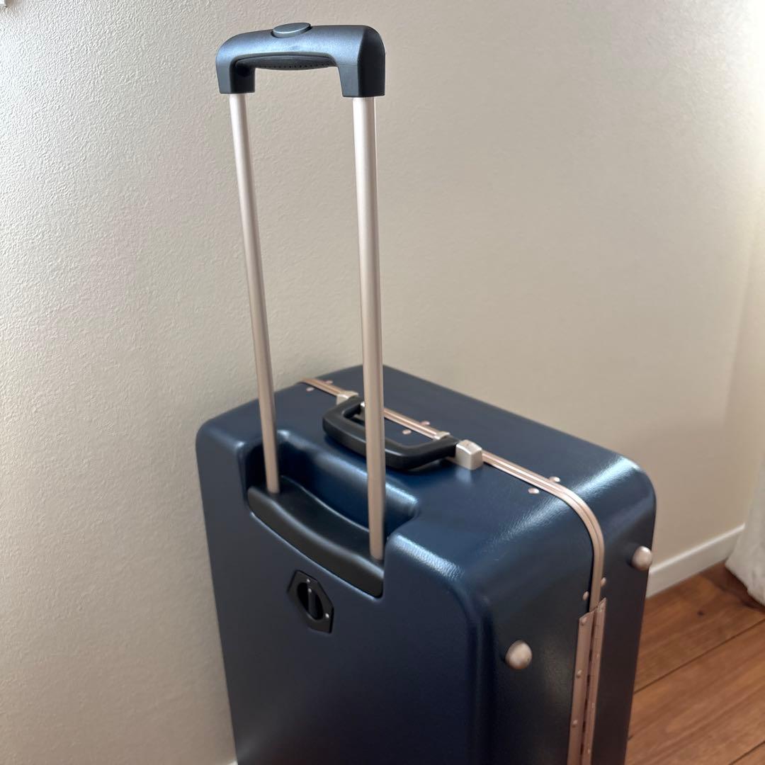 らむ様用　一回の使用のみ☆エース HaNT 56L ラミエンヌ スーツケース