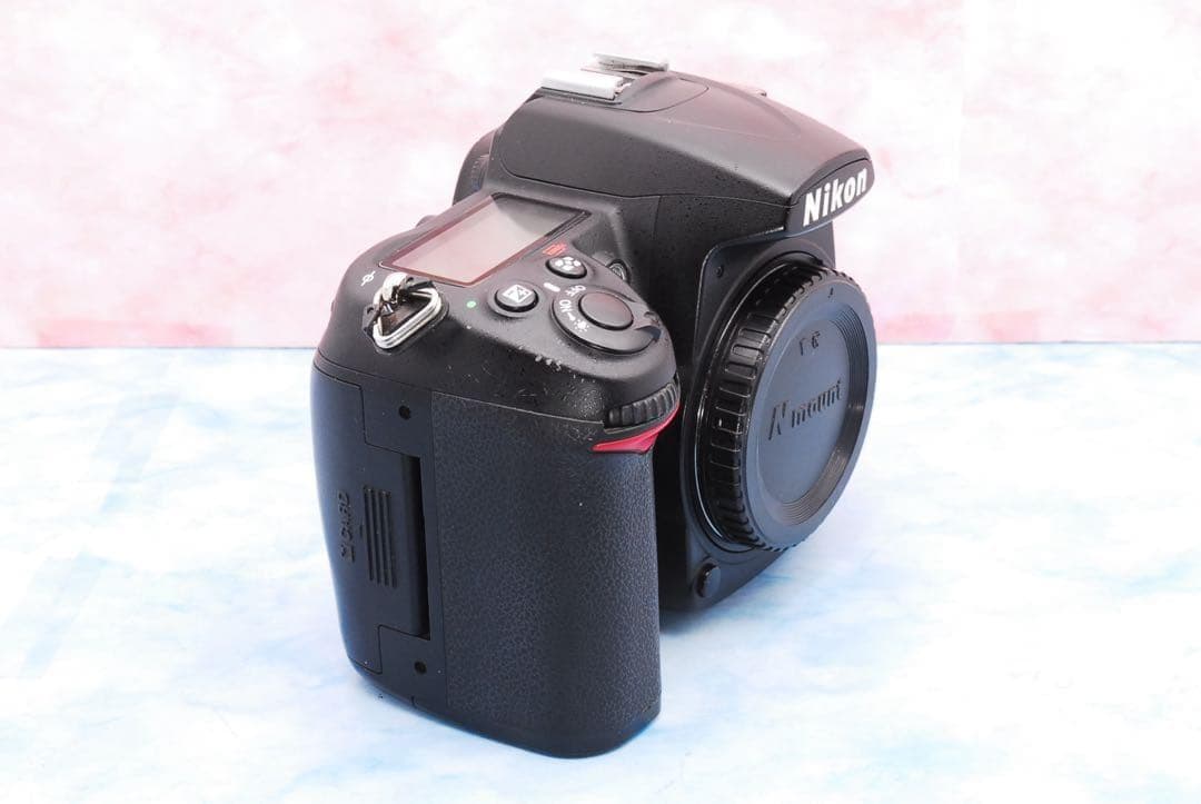 ニコン D7000☆バッグ付☆一眼レフカメラ☆300mm超望遠レンズセット