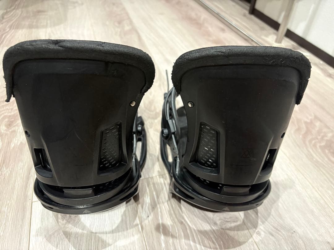 バートン マラビータ バインディング BURTON MALAVITA EST