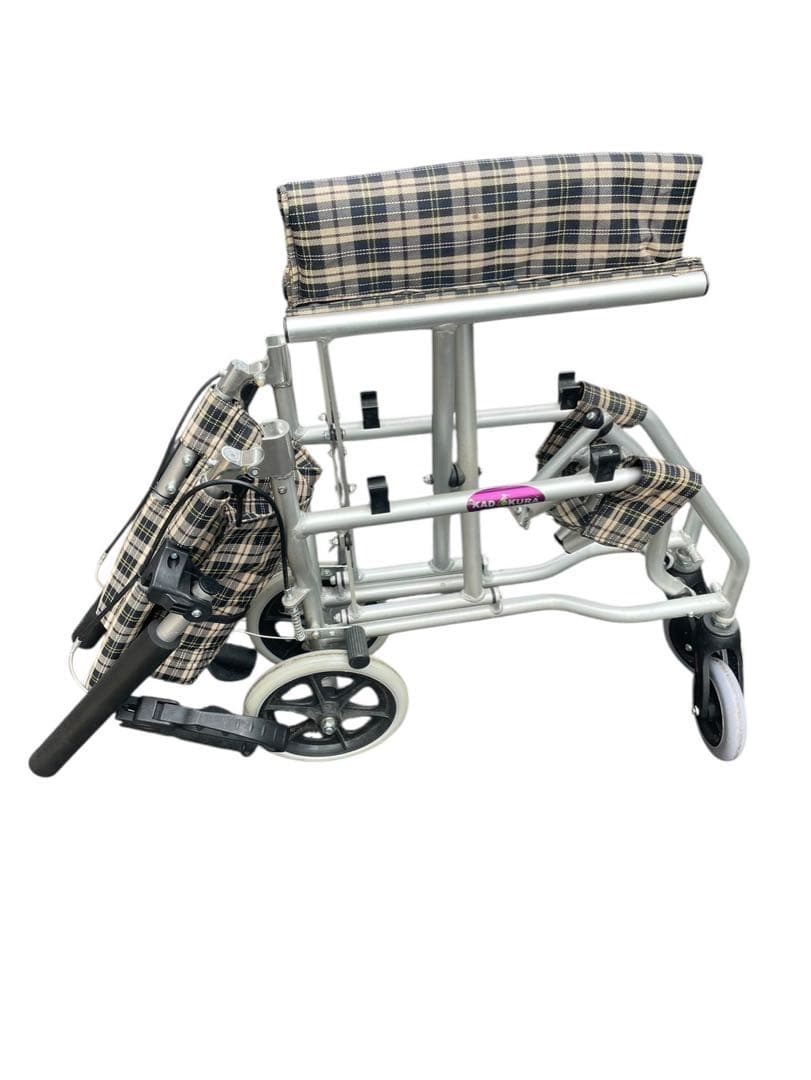 KADOKURA 簡易型介助用車椅子 ネクスト