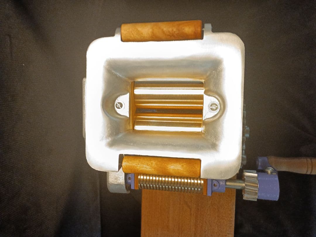 衛生的田中式製麺機　レストア済み