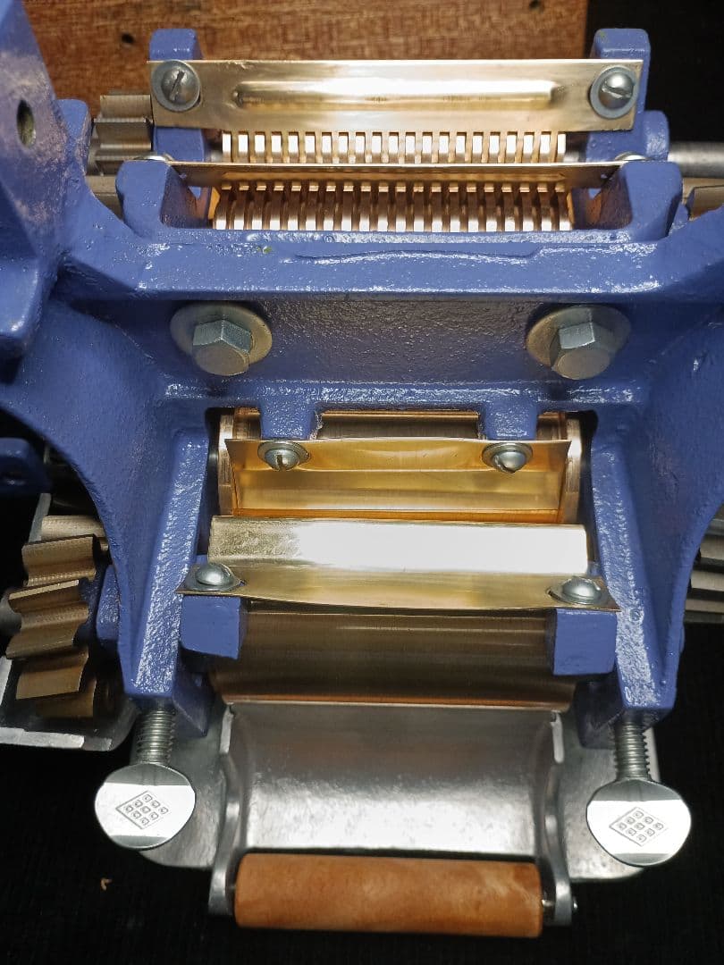 衛生的田中式製麺機　レストア済み