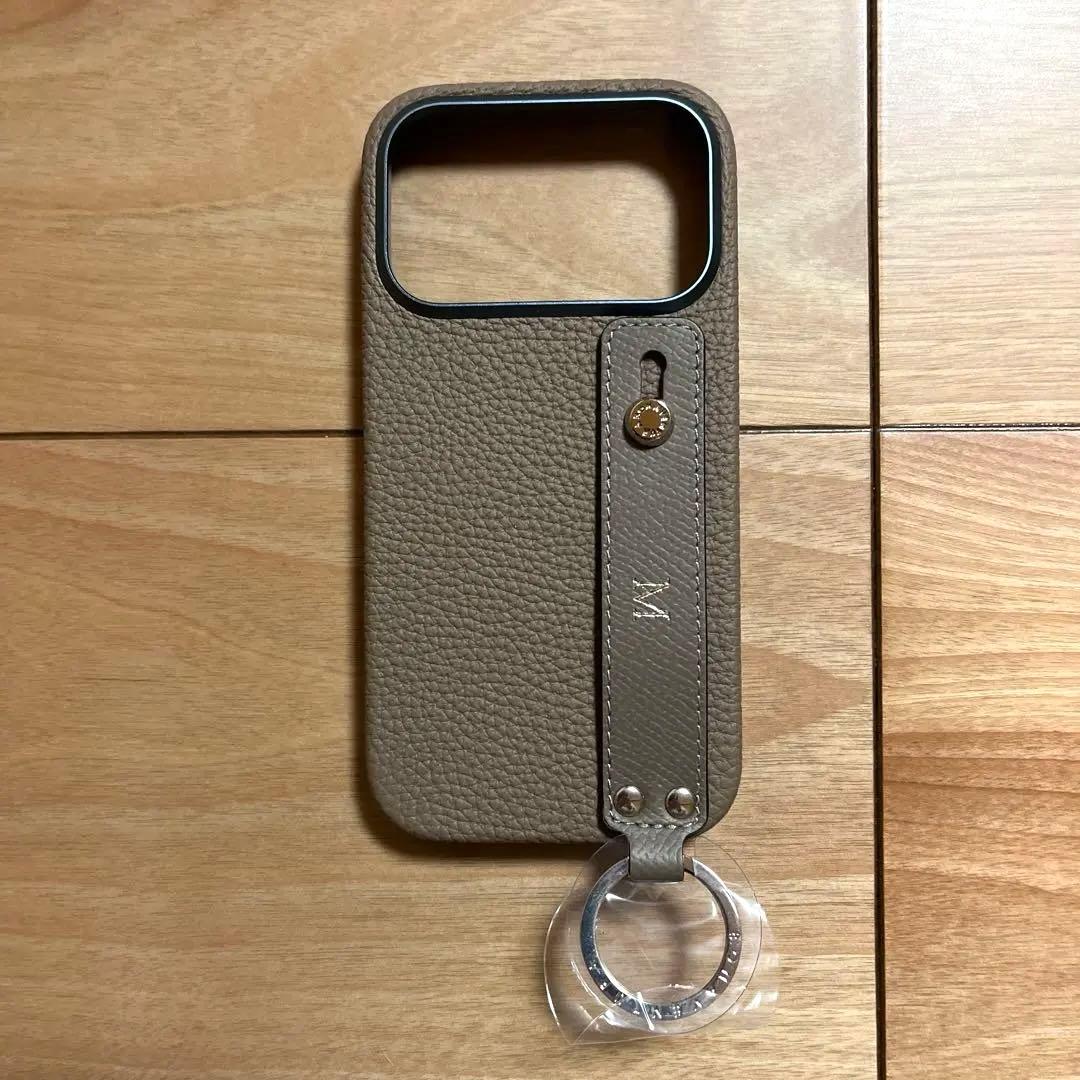 BONAVENTURA iPhone 17Pro ハンドル付ケース ストラップ付