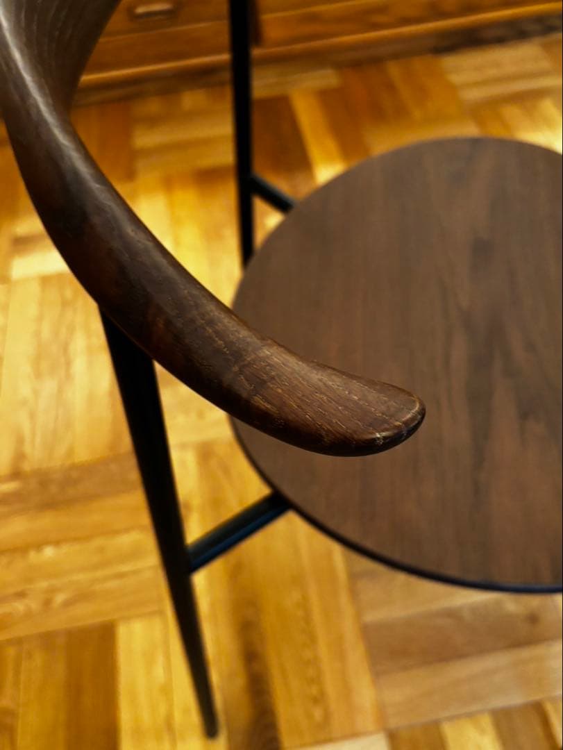 ハンスJ.ウェグナー CH88Tオーク材 スモークドオイル仕上・ブラックベース