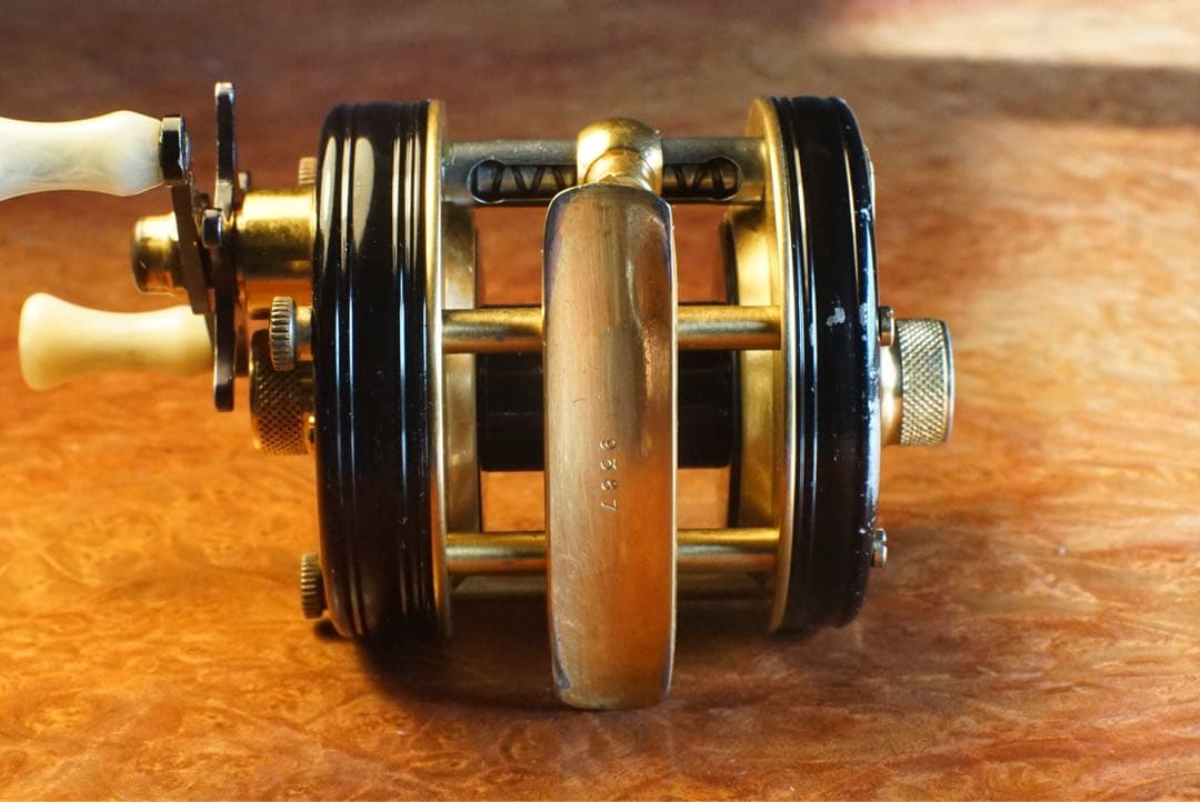 ABU アンバサダー 5000 デラックス メンテ済 フレーム修正済 - メルカリ