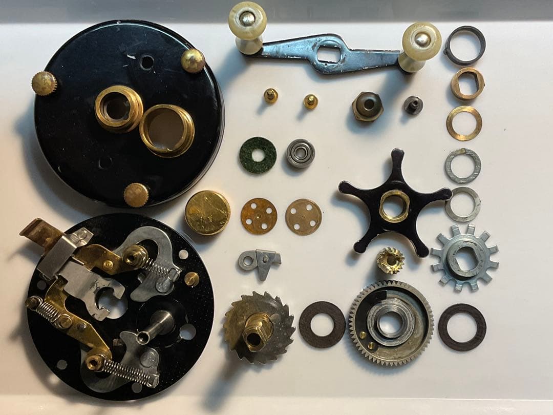 ABU アンバサダー 5000 デラックス メンテ済 フレーム修正済 - メルカリ