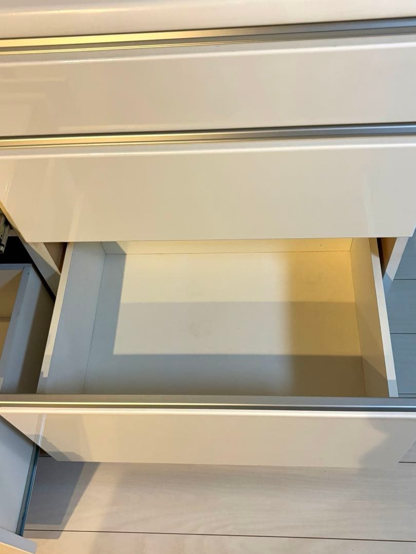 送料込❗️【下部分・同時出品の上部分もご購入下さい】食器棚幅105cmカップボード