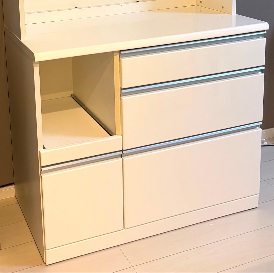 送料込❗️【下部分・同時出品の上部分もご購入下さい】食器棚幅105cmカップボード