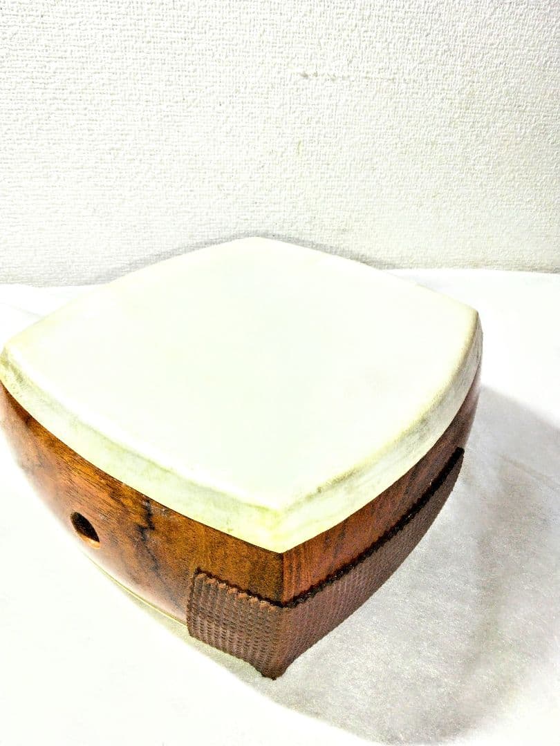 【状態良好】三味線　地唄　中棹　花梨　丸打胴　ハードケース　天然皮　津軽撥