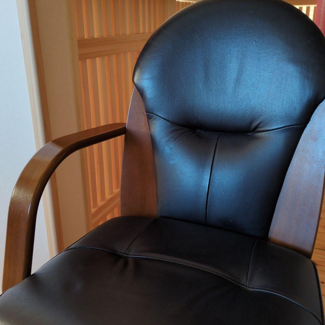 レザー アームチェア キャスター付き