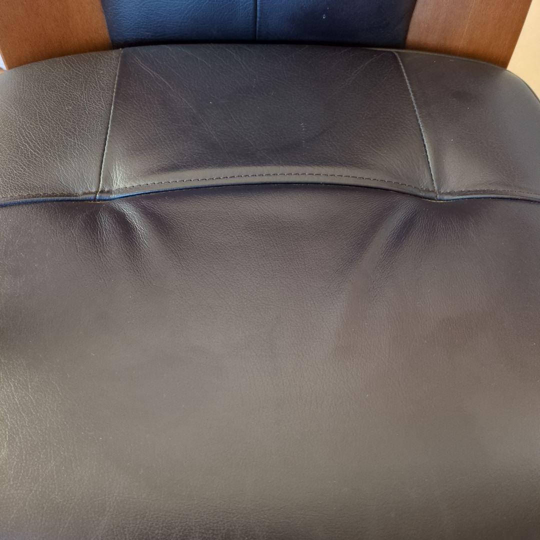 レザー アームチェア キャスター付き