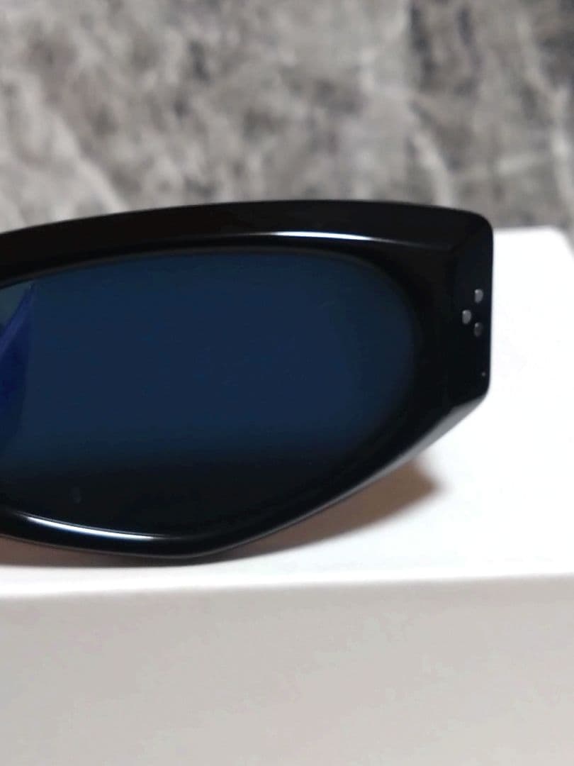 [未使用]GENTLE MONSTER 　ジェントルモンスターブラックサングラス