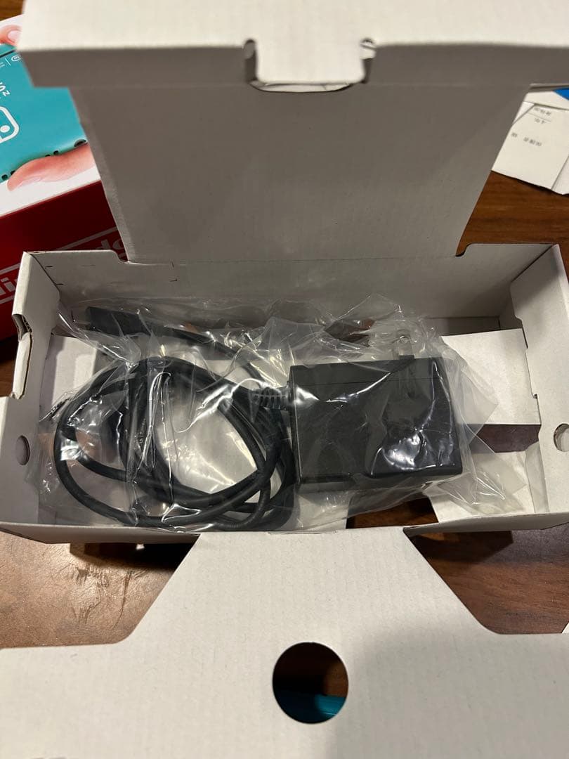 Nintendo Switch Lite ターコイズブルー　美品