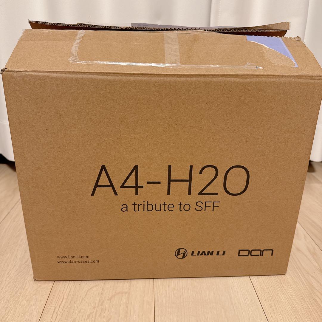 LIAN LI A4-H2O PCケース