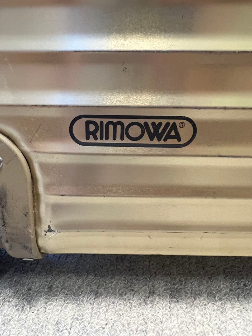 あーや★さんさん専用　希少　４輪RIMOWA シャンパンゴールド