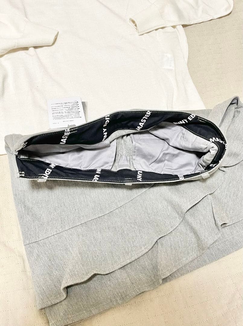 ◾︎新品　マスターバニー　定価2.6万　ストレッチ 後ろ裾フリルスカート