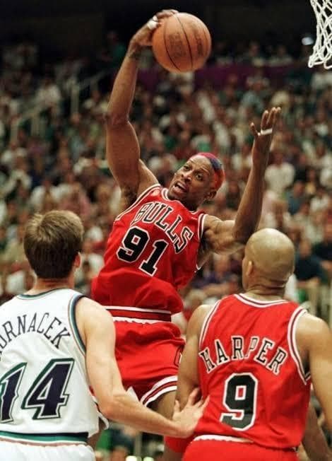 【美品】　BULLS デニス・ロッドマン　NBA　ブルズ　ユニフォーム　シャツ