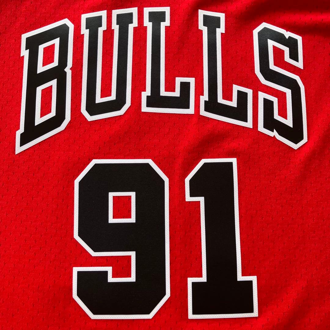 【美品】　BULLS デニス・ロッドマン　NBA　ブルズ　ユニフォーム　シャツ