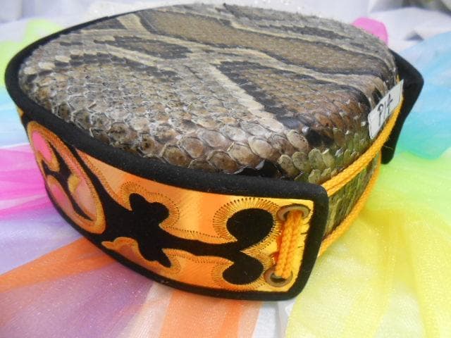 P14現品販売(送料無料)14.980円　沖縄三線専用蛇皮強化張チーガ 胴巻き付