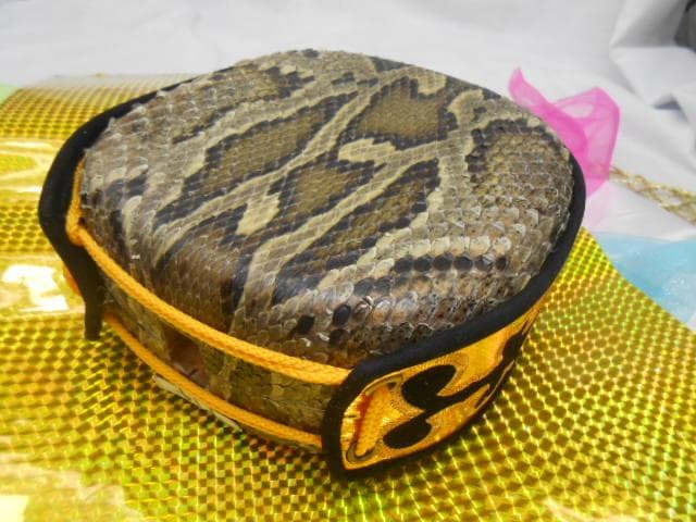 P14現品販売(送料無料)14.980円　沖縄三線専用蛇皮強化張チーガ 胴巻き付