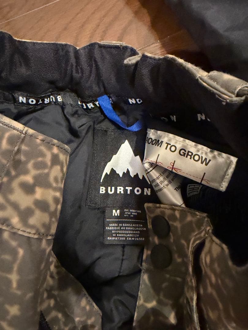 BURTON 子ども用スノーボードウェア M