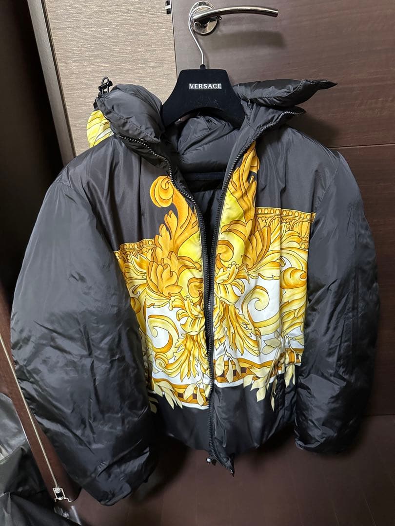 VERSACE ヴェルサーチ バロック柄リバーシブルダウンジャケット 50