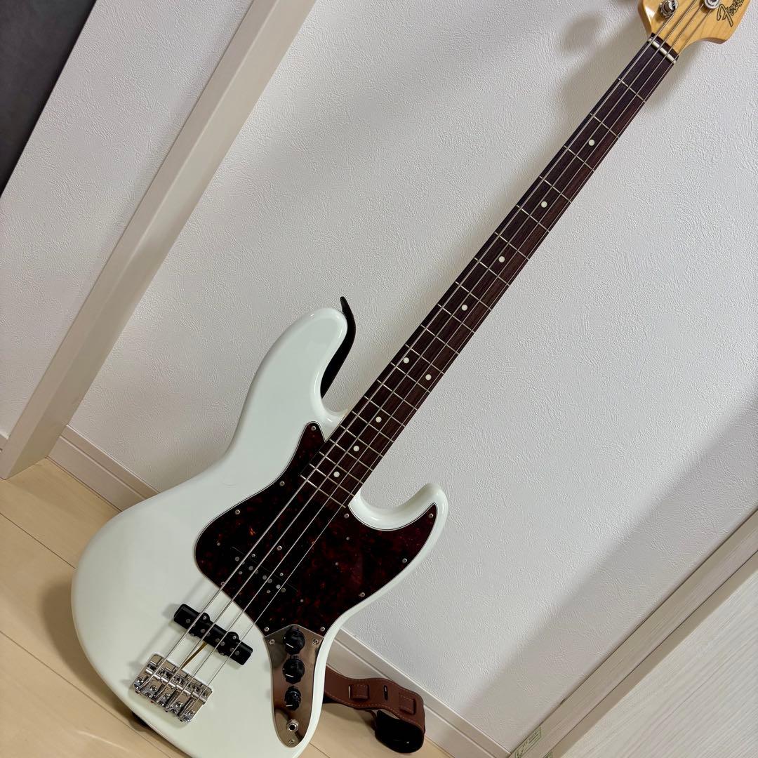 ベース Fender japan Traditional 60s Jazz Bass