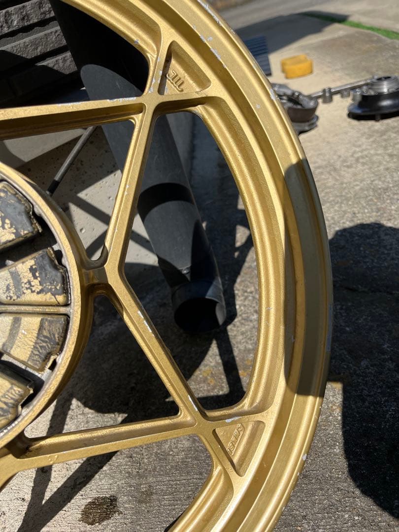 GSX400Eザリ？リヤホイール