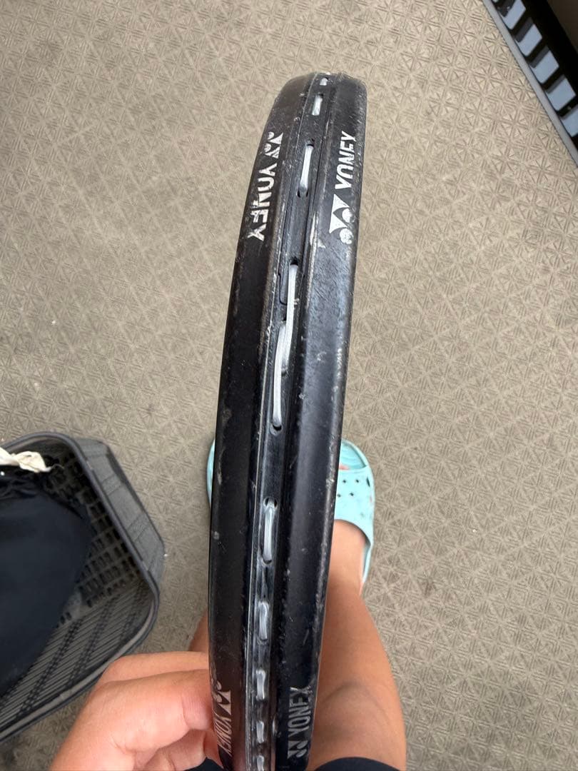 カーボンファイバー テニスラケット 軟式用　元値は2万円〜3万円！買うなら今！