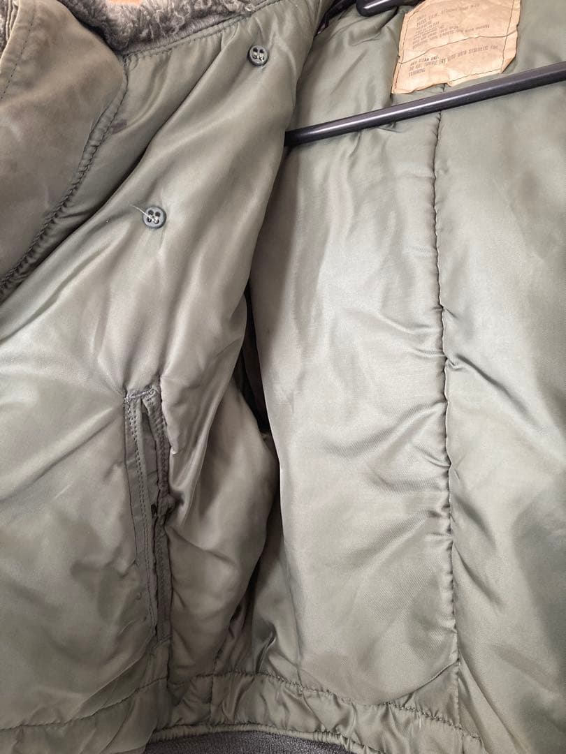 N-2B ヴィンテージ　フライトジャケットジャンティーク購入