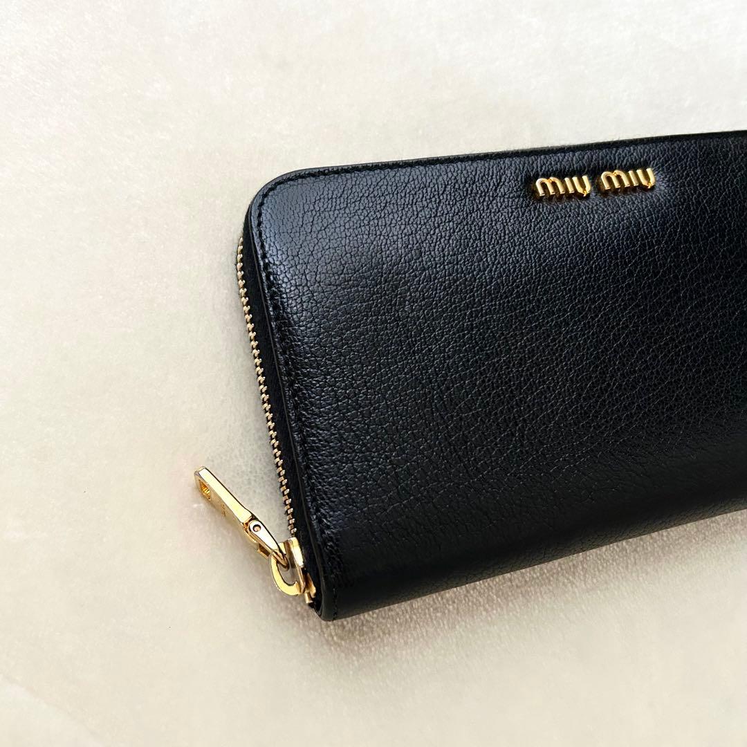 miumiu ミュウミュウ 長財布 ラウンドファスナー 黒