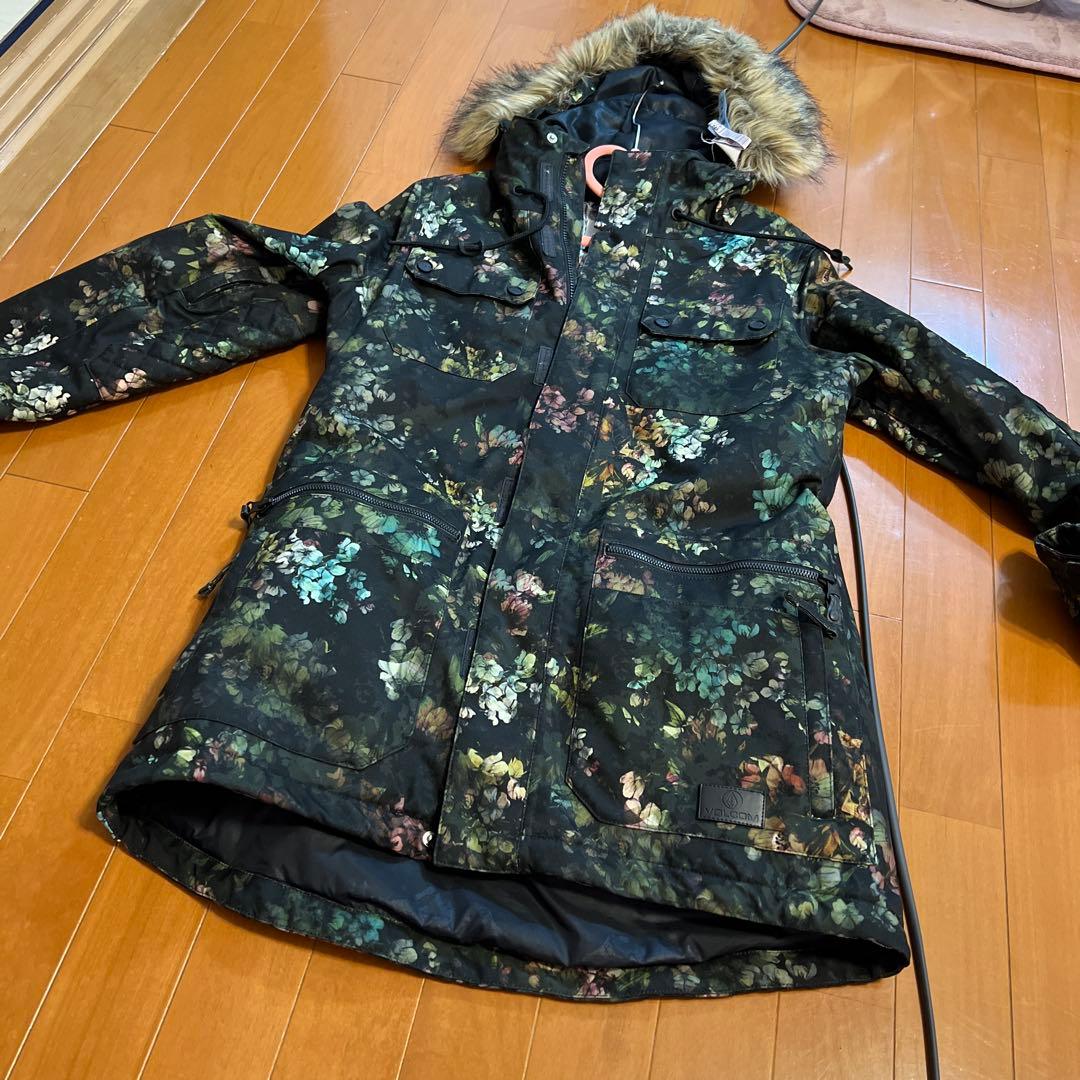 スキーウェアー　VOLCOM M ♢