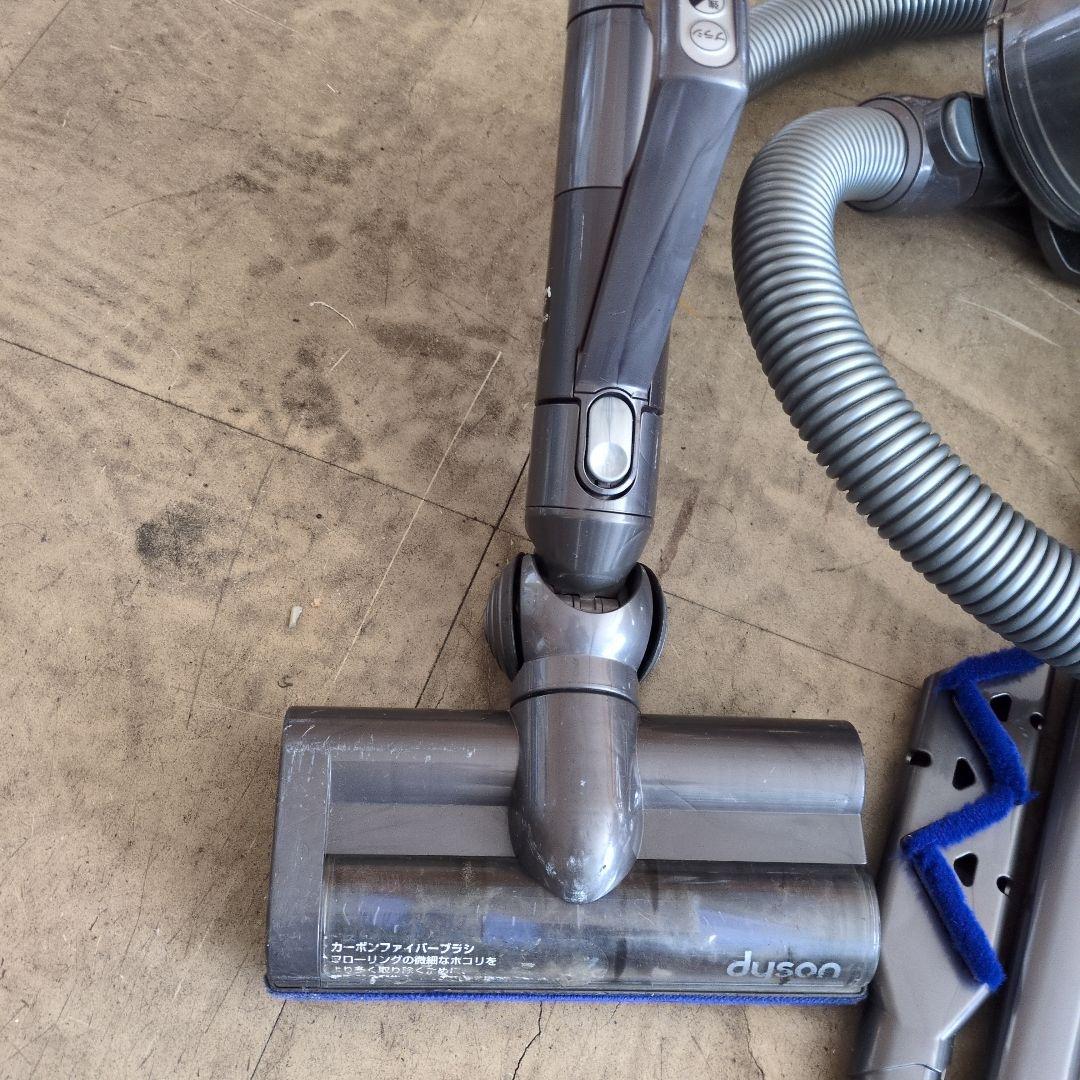 Dyson DC63 キャニスター掃除機　 簡易清掃済み