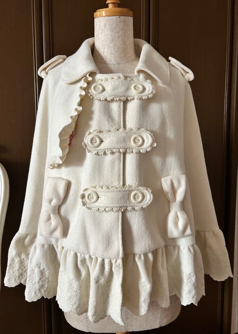 LIZ LISA ポンチョ　ケープコート　ホワイト