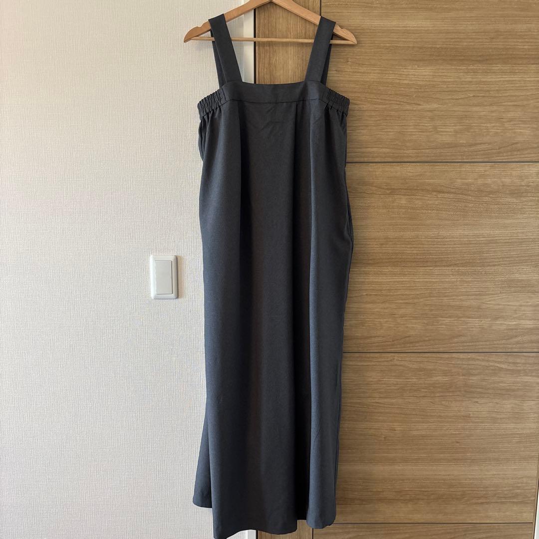 ◆あさ◆our しなやか素材のラップ風サロペット チャコールグレー