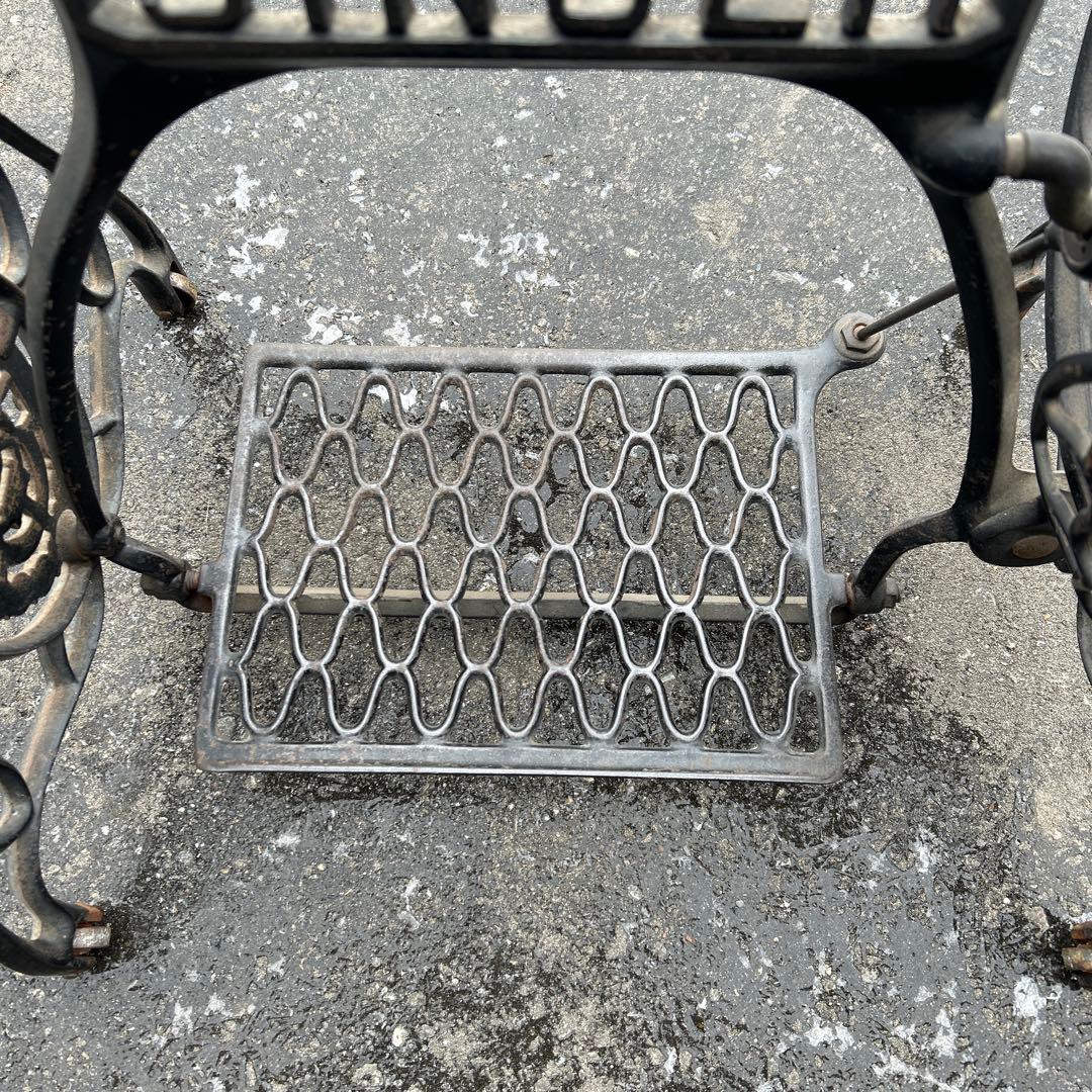 シンガー　網目ミシン脚　ミシン台　テーブル脚　アンティーク　レトロ　b16