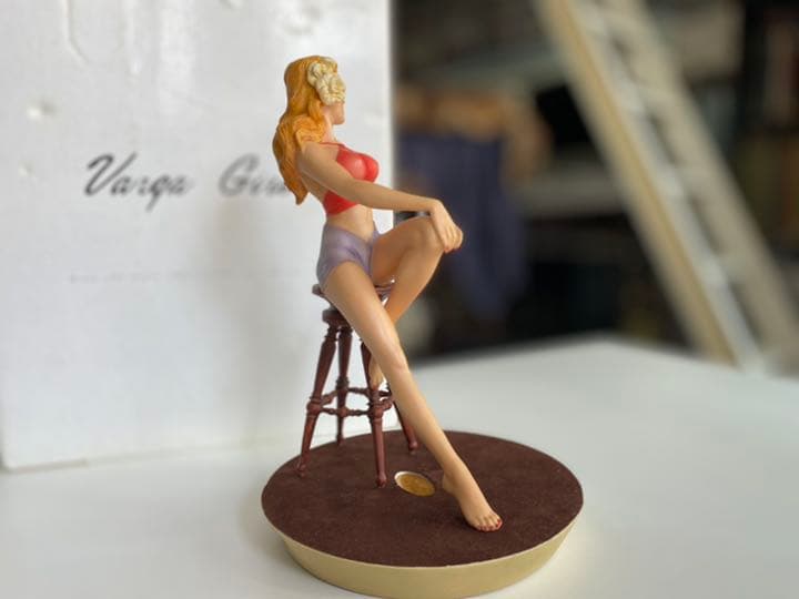 バーガ・ガール Varga Girl  世界限定品　ピンナップガール