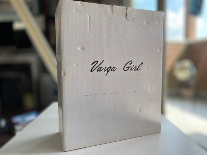 バーガ・ガール Varga Girl  世界限定品　ピンナップガール