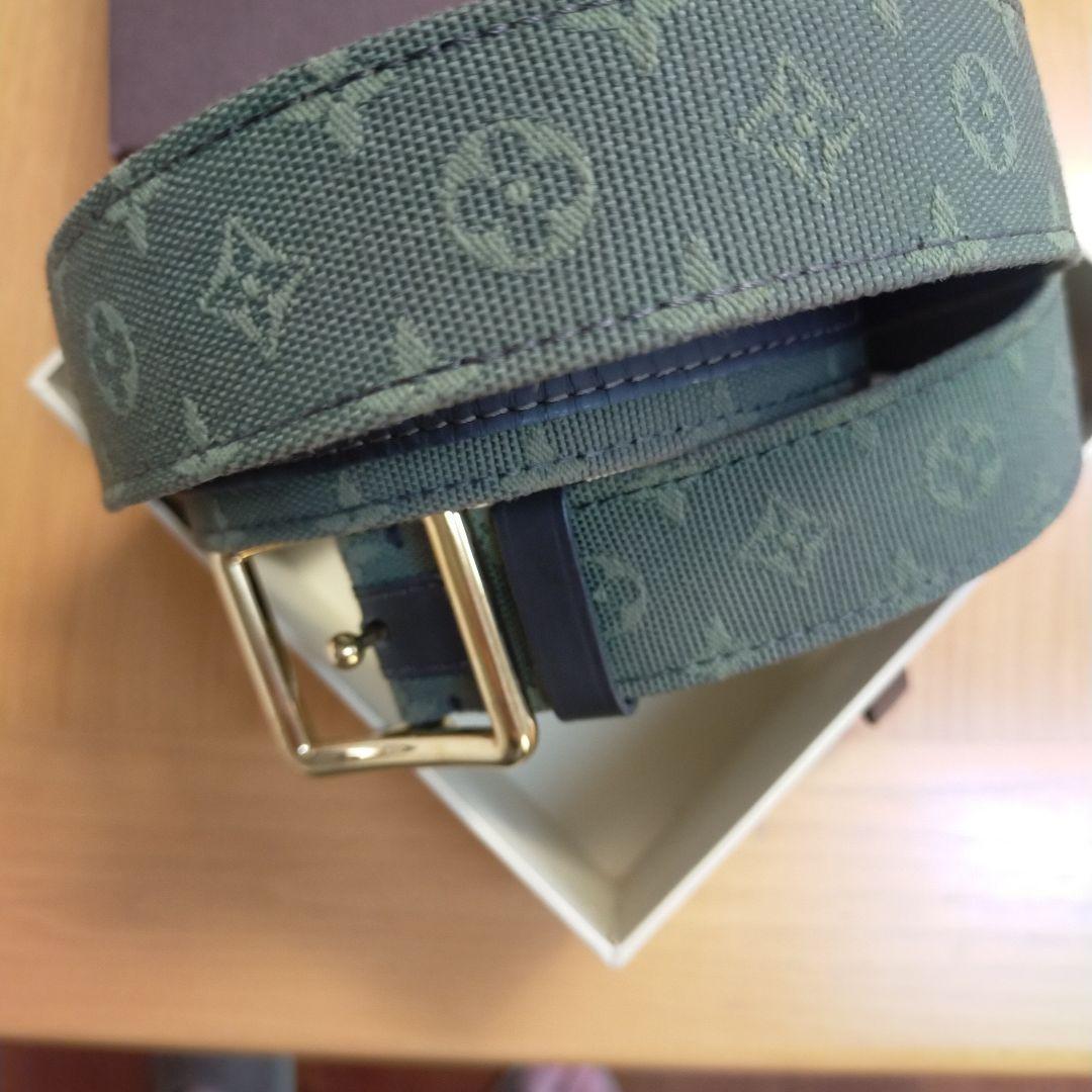 Louis Vuitton オリーブグリーン ベルト
