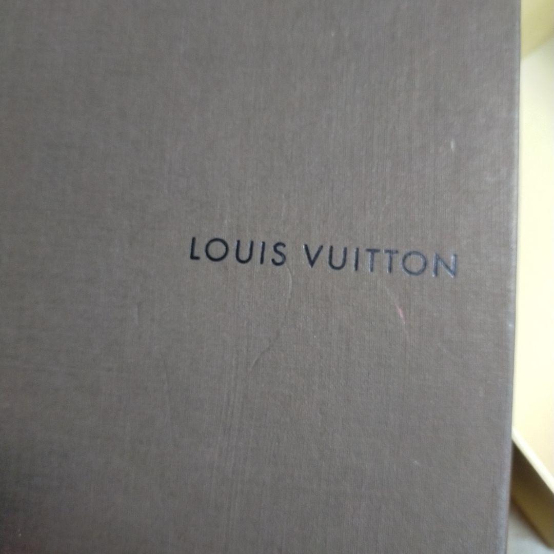 Louis Vuitton オリーブグリーン ベルト