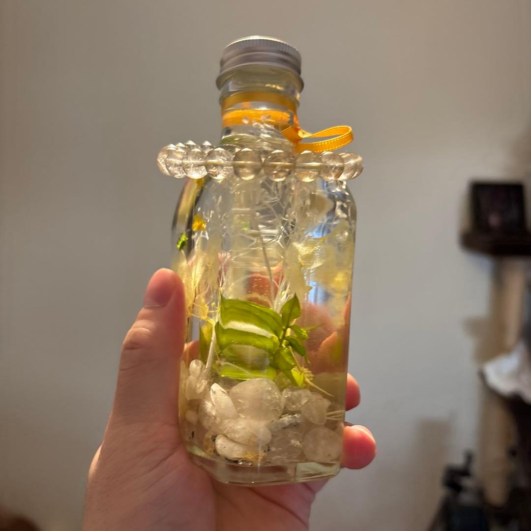 ゴールドパワーハーバリウム！ルチル入り！綺麗！