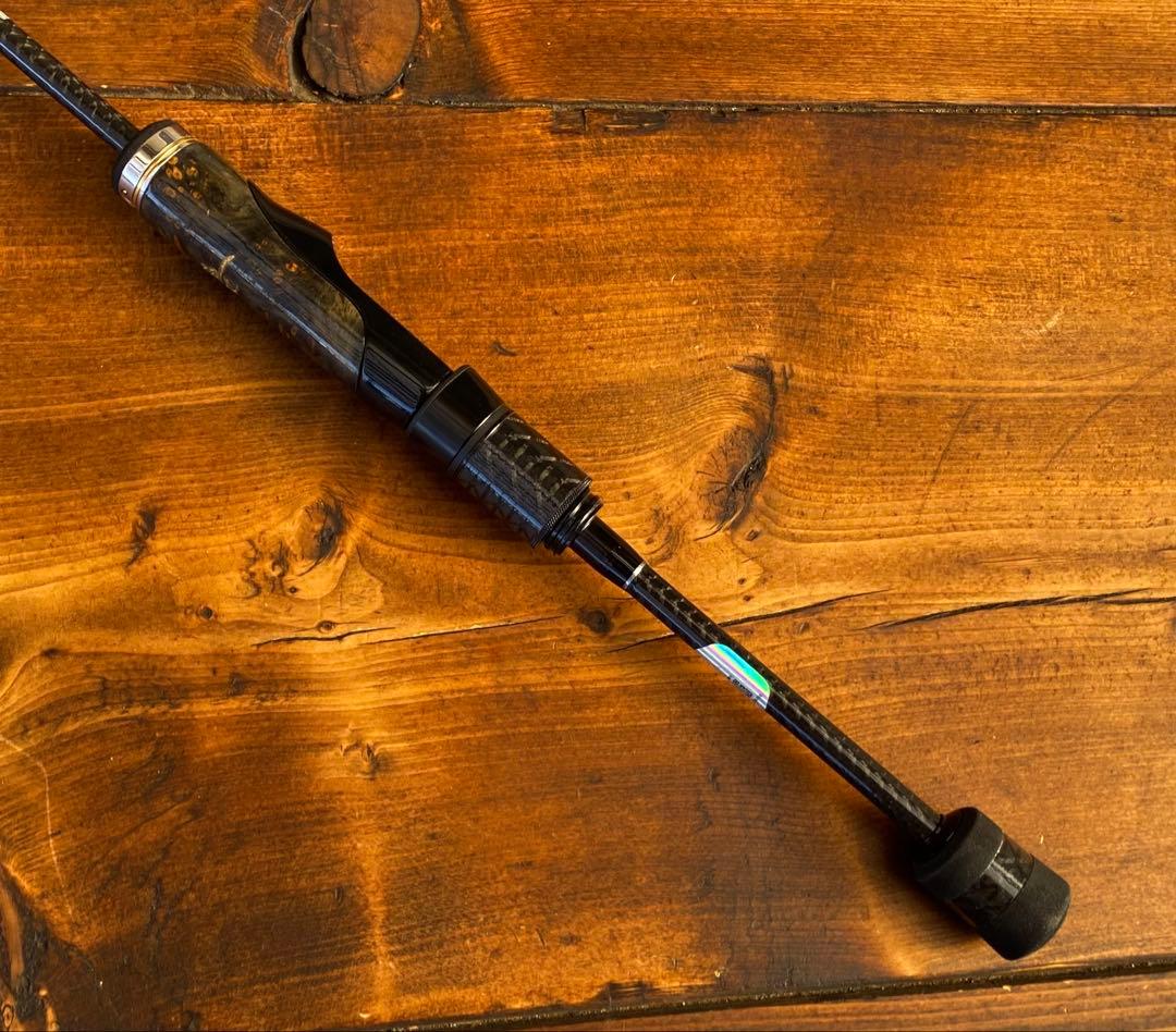 超軽量 カーボンロッド スピニングロッド S602L バスロッド ウッドグリップ