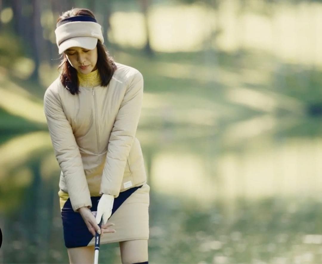 テーラーメイドゴルフ　防寒3点セット　中綿ジャケット　スカート　ハイネック