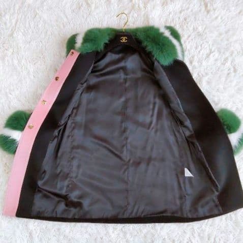 ボリューム ファーポイントコート 黒・緑・ピンク リアルファー