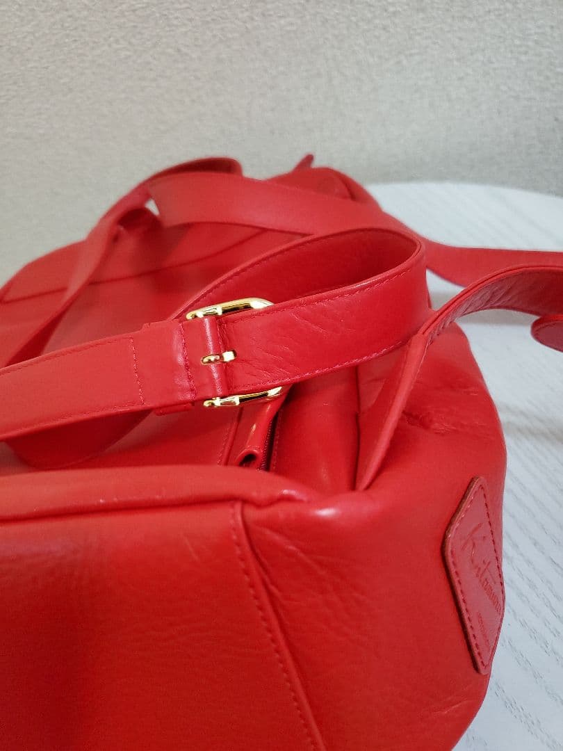け*る様 【美品】KITAMURA　レザーリュック　レッド　A4サイズ
