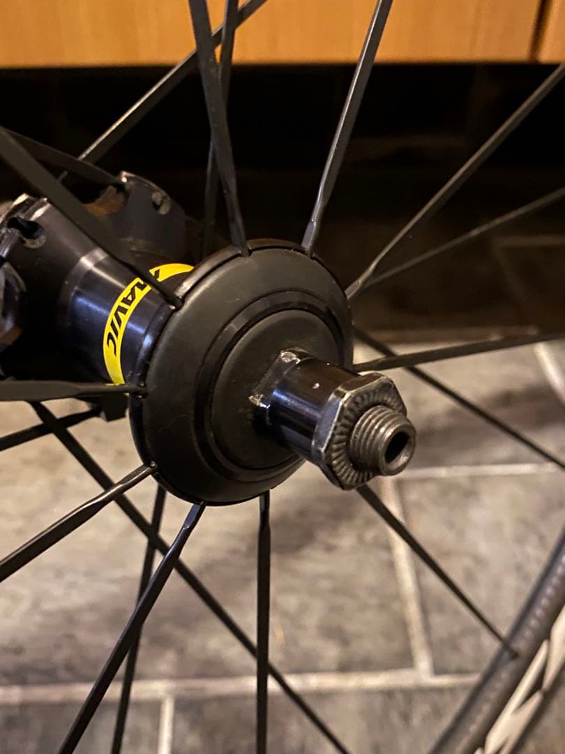 【ジャンク品】 MAVIC COSMIC PRO CARBON UST (リア)