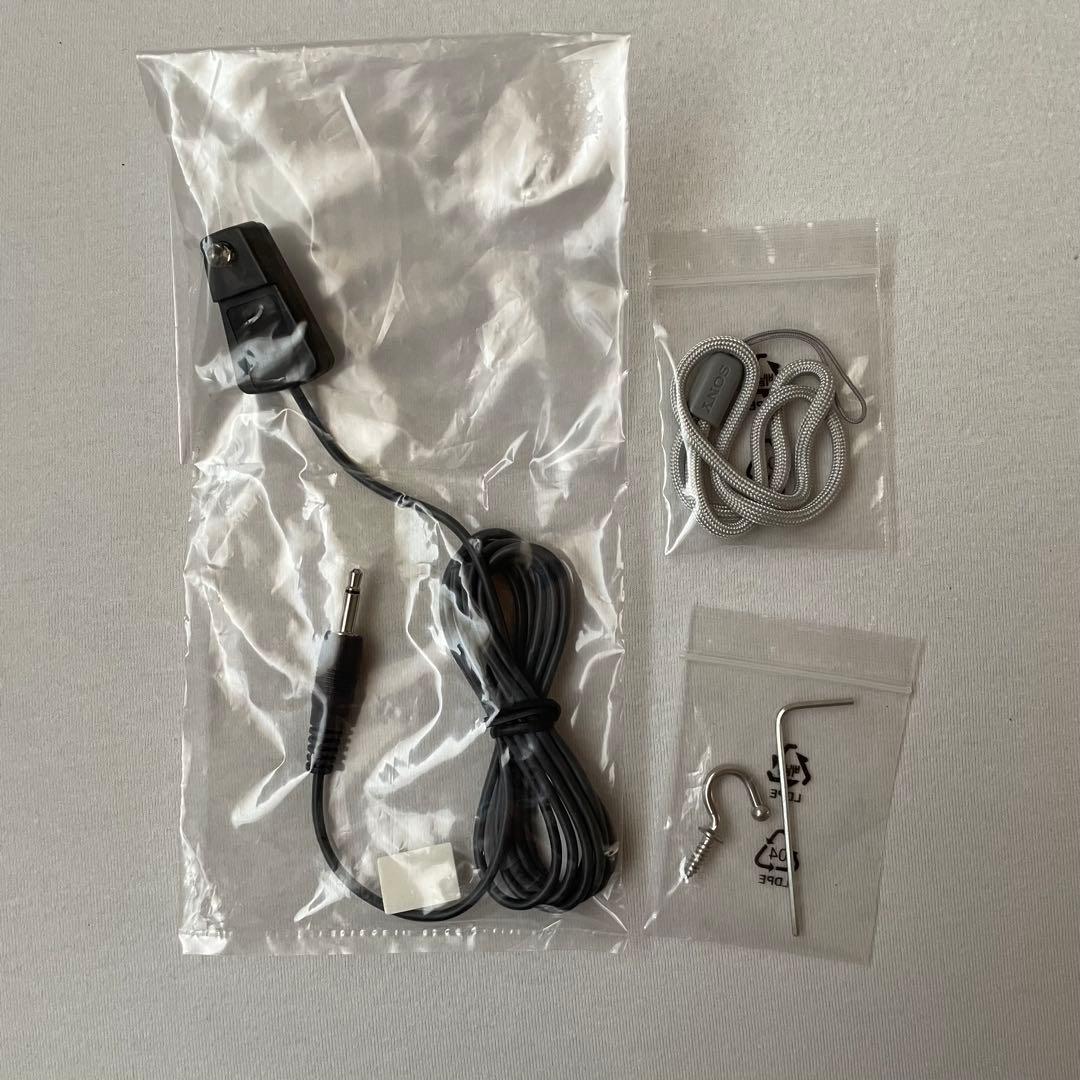 【美品】超短焦点プロジェクター本体 スタンド付きSONY LSPX-P1