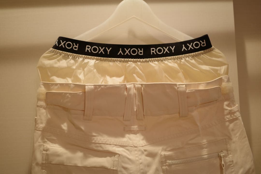 スノボウェア　ROXY ホワイト 　Mサイズ